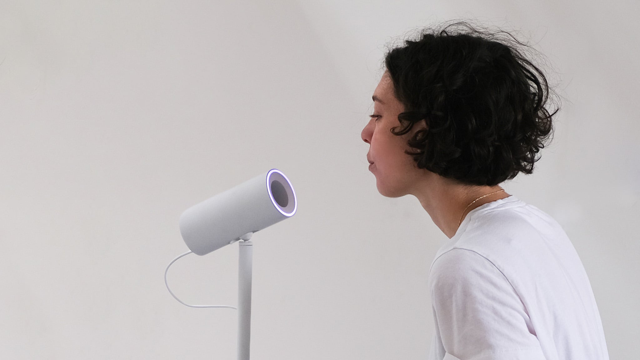 A participant breathing into Aura